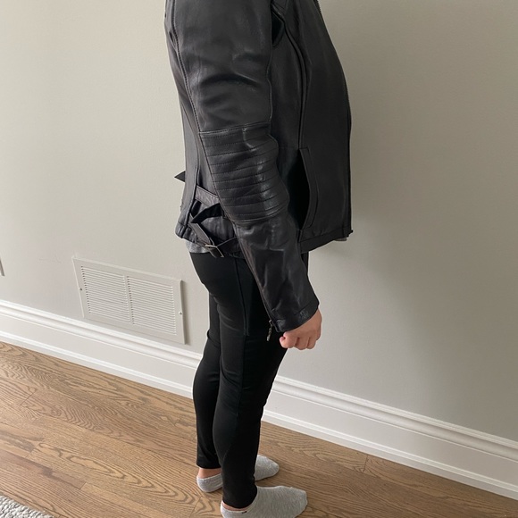 DKNY GENUINE LEATHER Jacket - Picture 4 of 6